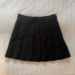American Apparel - Black Tennis Skirt